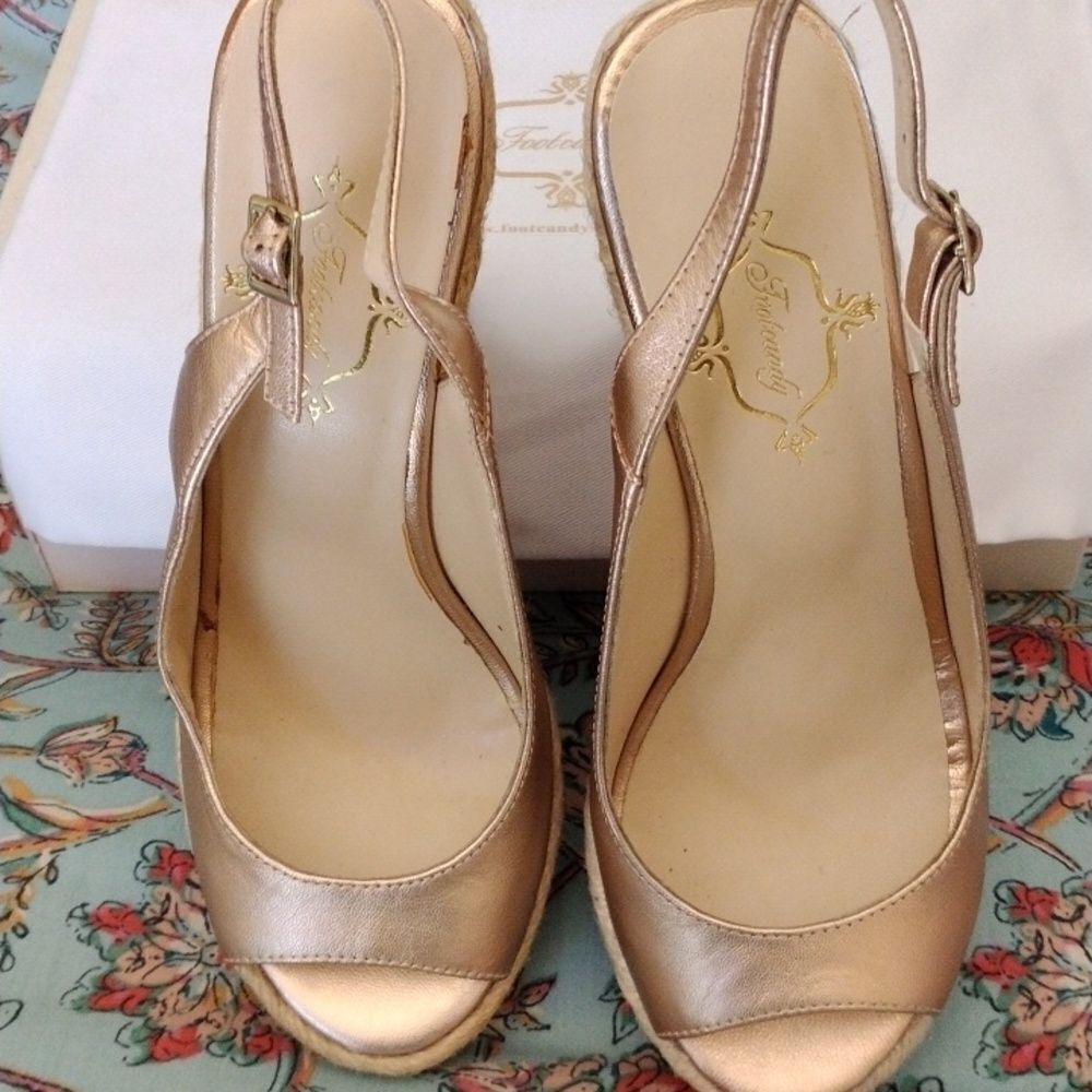 NEW Footcandy Platform Sandals - Picture 9 of 11